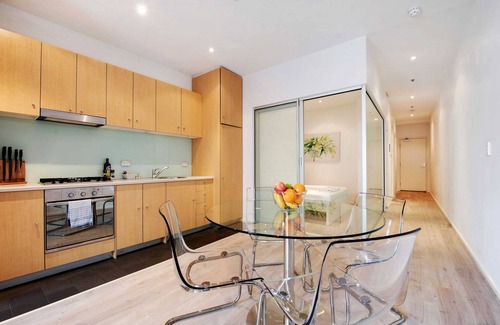 Adelaide Central Business District Apartment | Swainson on Bent