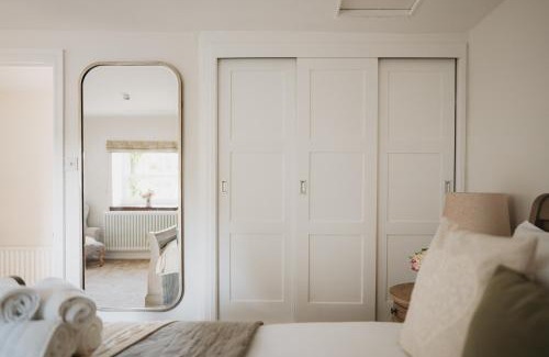 Bakewell House | Swallow Cottage, Bakewell