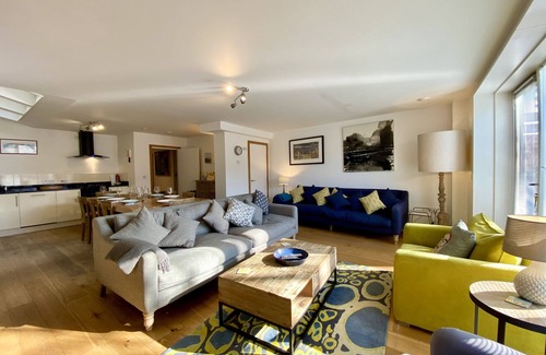 Southwold House | Swallows - Four Bedroom House, Sleeps 8