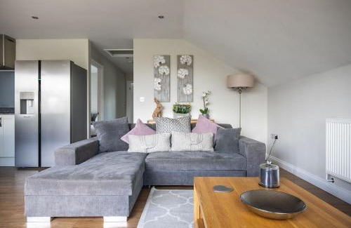 Cutnall Green House | Swallows Lodge