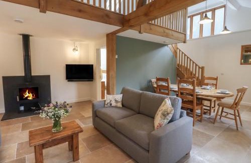 Edenbridge House | Swallows Lodge