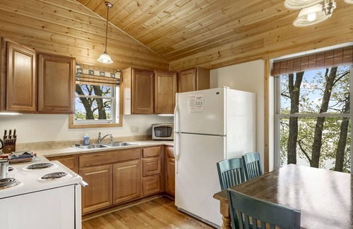 Fergus Falls Cabin | Swan Lake Resort & Campground - Lakeside Cabin #2