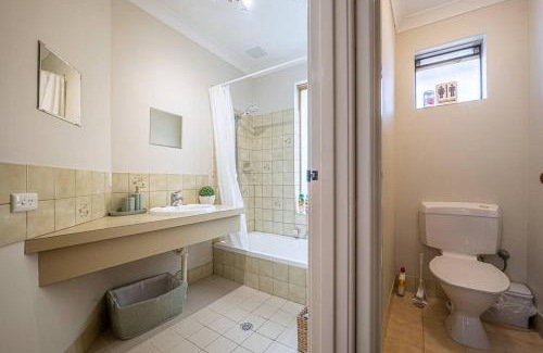 Applecross House | Swan Riverside 3B1B City House