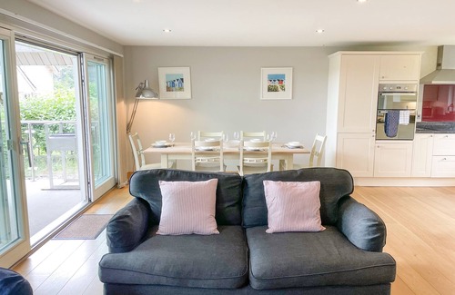 Eleighwater Cottage | SWANDOWN, 20 POLDON, romantic, with pool in Cricket St. Thomas