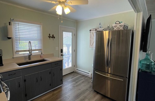 Chincoteague House | Sweet cottage with outdoor shower