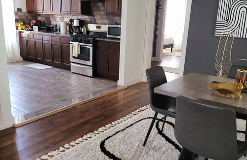Weequahic Apartment | Sweet Escape ~ 4 BR Modern Luxury Near NYC & EWR