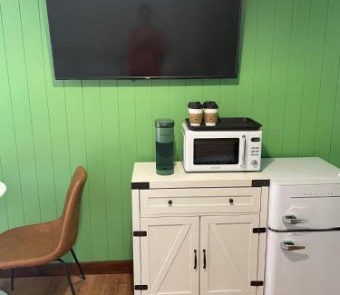 Vowinckel Hotel | Sweet Forest Breeze, A Cook Forest Inn