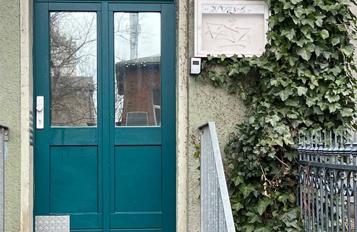 Outer Neustadt Apartment | Sweet Home Inside Dresden Apartment two - Apartment two