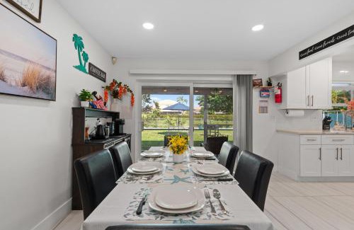 Riviera Beach House | Sweet Pink House, Near Airportpeanut Islandparks
