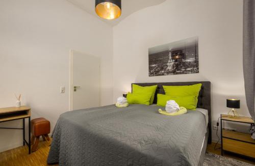 Altstadt Apartment | SweetHome - Luxus pur - große Küche, Terrasse, Stellplatz, WiFi