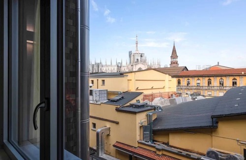 Milan Centre Apartment | Sweett | Duomo View VI