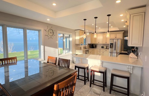 Erie House | Swept Away - Erie, PA