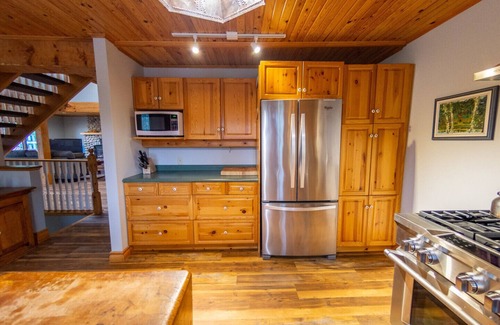 Algonquin Highlands Cottage | Swift's All Season Cottage - Dwight, Ontario