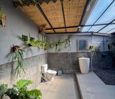 Penatih Villa | Swikara White House