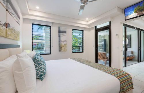 Port Douglas Apartment | Swim-out Tropical Getaway by Four Mile Beach