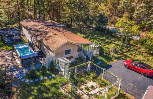 Eldred Cottage | SwimSpa | Lake | Fish | Kayak | Hike | Firepit