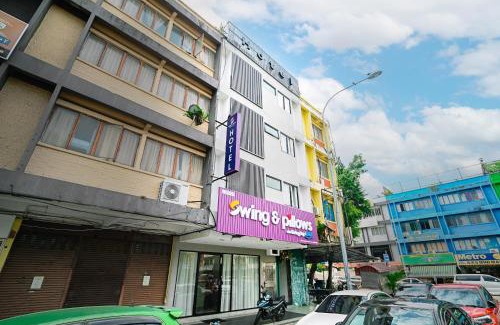 Pekeliling Hotel | Swing & Pillows - KL Pekeliling