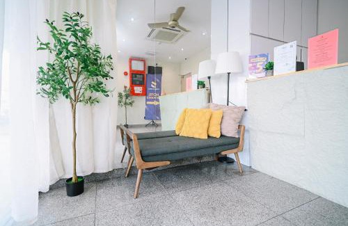 Pekeliling Hotel | Swing & Pillows - KL Pekeliling