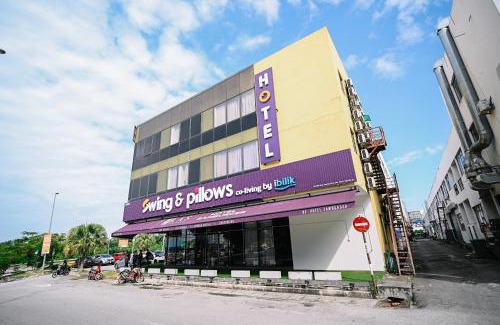 Kota Warisan Hotel | Swing & Pillows - Kota Warisan, Sepang