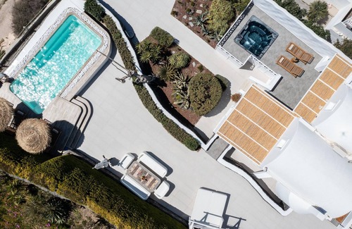 Oia Villa | SWINGING SUNSET Villa 3BD Sea View w/Pool& HotTub