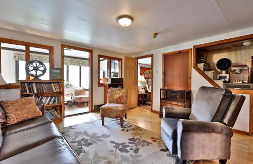 Pittsfield House | Swiss Farm Inn - Entire Inn to Yourself