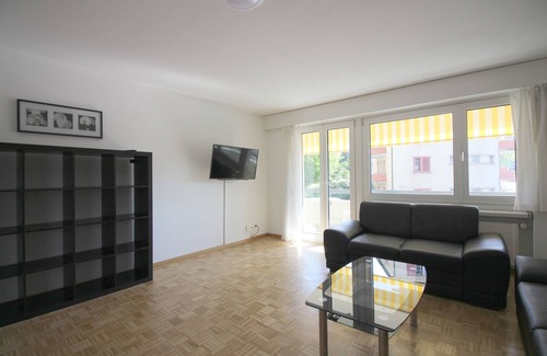 Oerlikon Apartment | Swiss Star Zurich Oerlikon