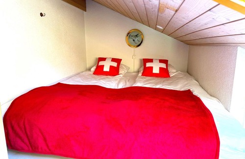 Darligen Apartment | SwissHut Stunning Views Alps Lake - Studio Du Lac