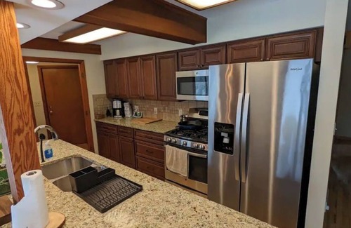 Delaware House | Sycamore House- Chalet on the Olentangy River