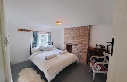 Symonds Yat House | Symonds Yat Cottage
