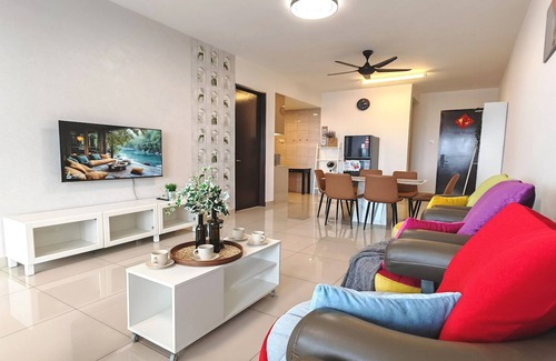 Seri Kembangan Condo | Symphony Tower by Emily in Town