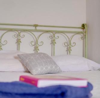 Ano Siros House | Syros Art House