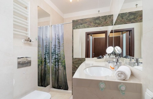 Krakow Apartment | Szafrana 5C/66, 1 bedroom, Parking, Air Conditioning