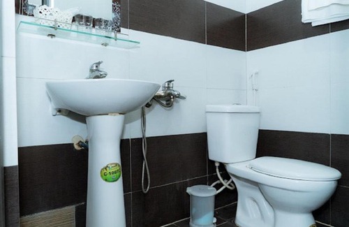 Le Thuy House | Tân Hạ HomeStay