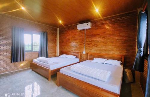 Quan Tom Hotel | Tổ Homestay