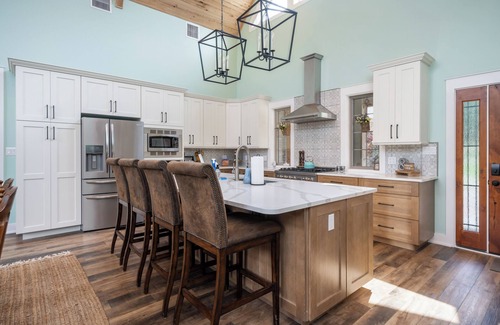 Cherokee Village House | T-bird Lakefront Luxury | New Home | Sleeps 16