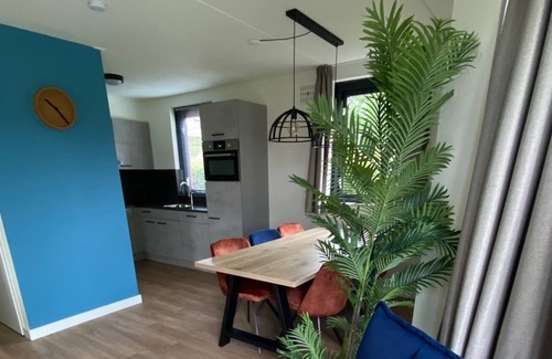 Ewijk House | ' t Broeckhuys Lakeview VIP Bungalow 6p Nr 11