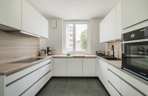 Gmunden Apartment | T.i.f.f.a.n.y | modern 2 BR AP with balcony