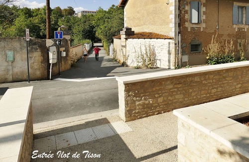 Les 3 Cites Apartment | T1 of 36 m2 in a green setting, very bright, completely renovated