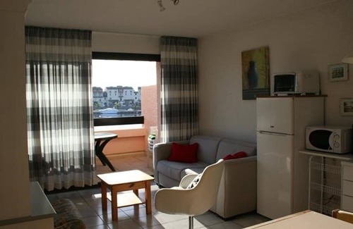 Le Barcares Apartment | T2 Apartment with pool, parking, pets allowed - Port Barcarès