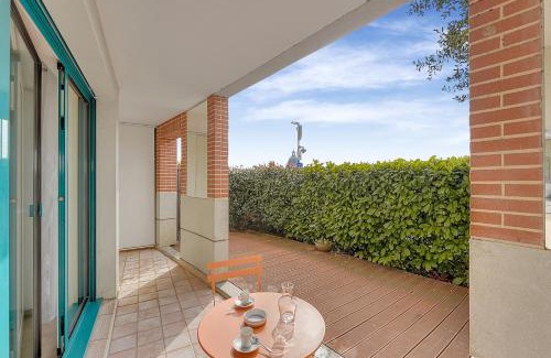 Amidonniers - Caffarelli Apartment | T2 Bord de Garonne hypercentre terrasse + Parking