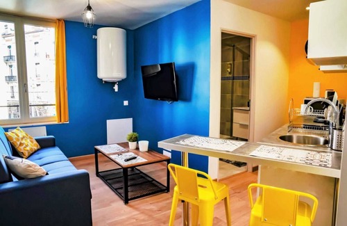 Saint-Etienne Apartment | T2 Chic Proche de la Gare Châteaucreux