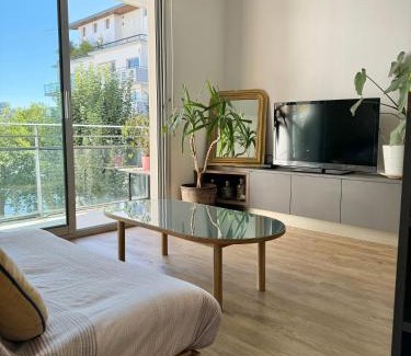 Madeleine-Champ de Mars Apartment | T2 - Cité des congrès - 5' à pied de la gare - Parking