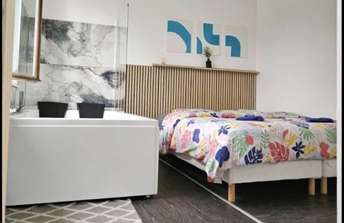 Bron Apartment | T2 Cocooning Jacuzzi Place de Stationnement Privée