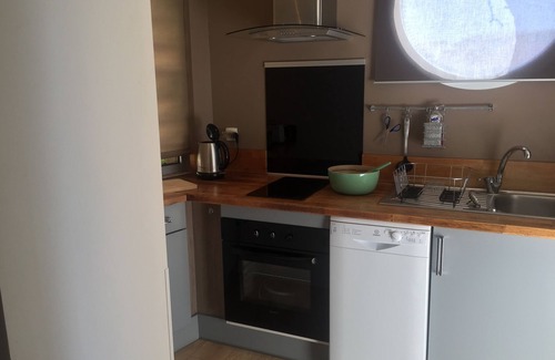 Saint-Martin Apartment | T2 ground floor, air conditioning placed in February 2023:)free public car park