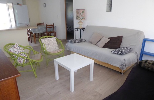 Saint-Genies-des-Mourgues Apartment | T2 in the countryside in a village near the coast