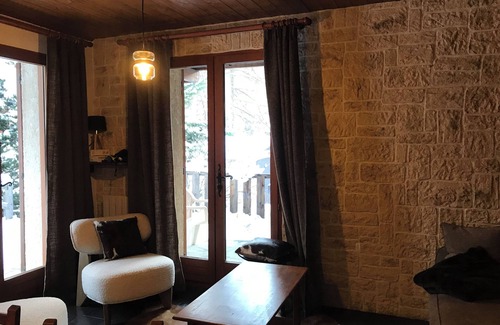 La Salle-les-Alpes Apartment | T2 lower cottage with garden