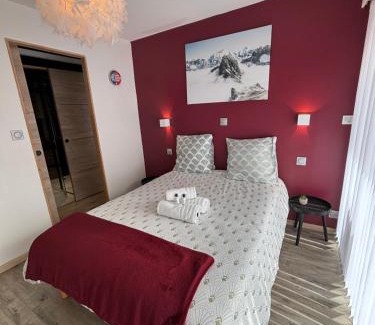 Briancon Apartment | T2 lumineux l' Edelweiss pied du télécabine Prorel avec garage privé et sauna