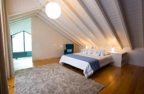 Calheta de Nesquim House | T2 Lux Casa das Pereiras