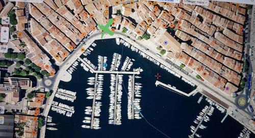 La Ciotat Apartment | T2 Magnifique vue sur le vieux port première ligne