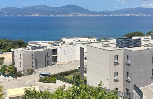 Pietrosella Apartment | T2 Near Beach with breathtaking view of the Ajaccio Gulf
